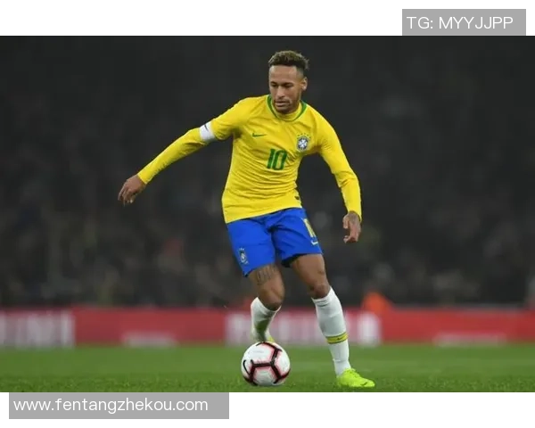 足球明星头像写实照片展现运动员风采与个性魅力的完美结合